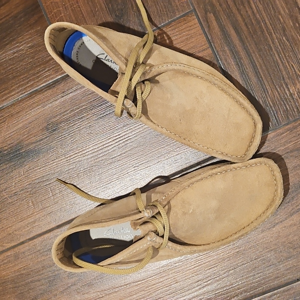 Clarks Men's Chukka Boots, Size 11 Wide